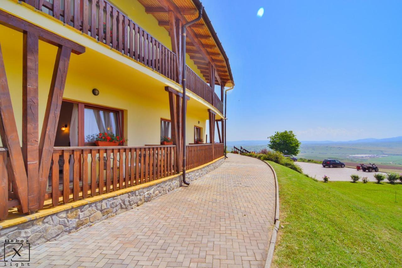 Pensiunea Casa Buna Gîrbova Exterior foto