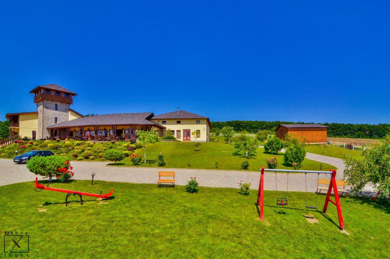 Pensiunea Casa Buna Gîrbova Exterior foto